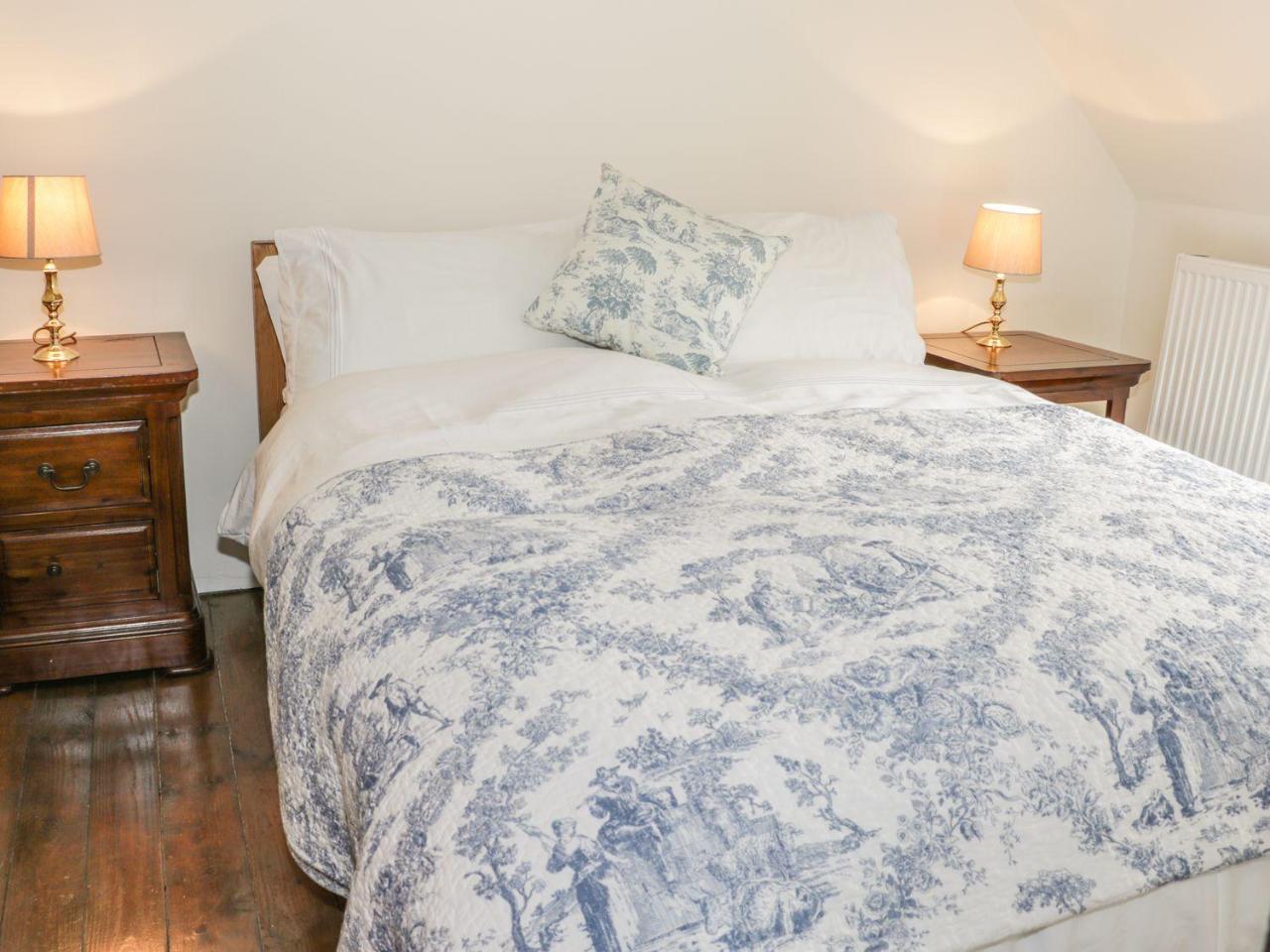 Little Pound House Villa Mamble Екстериор снимка